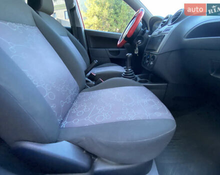 Форд Фиеста 2008 в Хмельницком на Automoto.ua Красный Форд Фиеста, объемом двигателя 1.39 л и пробегом 189 тыс. км за 3650 $, фото 21 на Automoto.ua