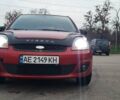 Красный Форд Фиеста, объемом двигателя 1.4 л и пробегом 205 тыс. км за 4300 $, фото 1 на Automoto.ua