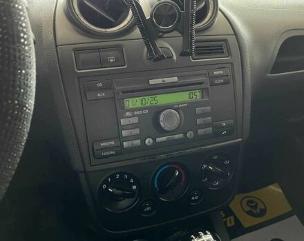 Красный Форд Фиеста, объемом двигателя 1.2 л и пробегом 164 тыс. км за 4150 $, фото 17 на Automoto.ua