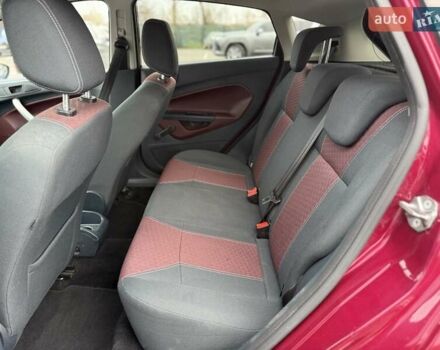 Червоний Форд Фієста, об'ємом двигуна 1.39 л та пробігом 110 тис. км за 6700 $, фото 26 на Automoto.ua