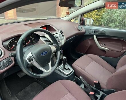 Червоний Форд Фієста, об'ємом двигуна 1.39 л та пробігом 136 тис. км за 6350 $, фото 9 на Automoto.ua