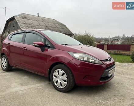 Червоний Форд Фієста, об'ємом двигуна 1.39 л та пробігом 136 тис. км за 6350 $, фото 3 на Automoto.ua