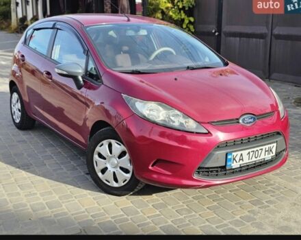Красный Форд Фиеста, объемом двигателя 1.4 л и пробегом 205 тыс. км за 6000 $, фото 2 на Automoto.ua