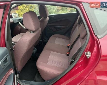 Червоний Форд Фієста, об'ємом двигуна 1.39 л та пробігом 136 тис. км за 6350 $, фото 10 на Automoto.ua