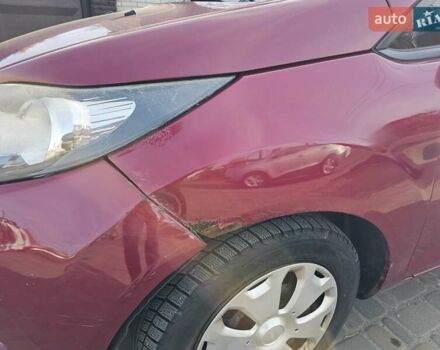 Красный Форд Фиеста, объемом двигателя 1.4 л и пробегом 136 тыс. км за 6300 $, фото 18 на Automoto.ua