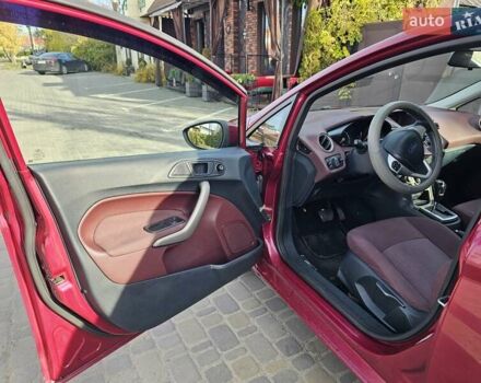 Красный Форд Фиеста, объемом двигателя 1.4 л и пробегом 136 тыс. км за 6300 $, фото 6 на Automoto.ua