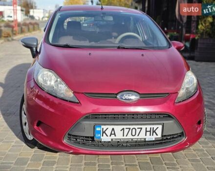 Красный Форд Фиеста, объемом двигателя 1.4 л и пробегом 136 тыс. км за 6300 $, фото 4 на Automoto.ua