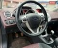 Червоний Форд Фієста, об'ємом двигуна 1.39 л та пробігом 110 тис. км за 6700 $, фото 19 на Automoto.ua