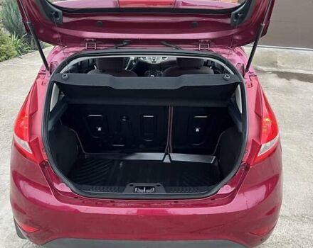 Червоний Форд Фієста, об'ємом двигуна 1.39 л та пробігом 136 тис. км за 6350 $, фото 15 на Automoto.ua