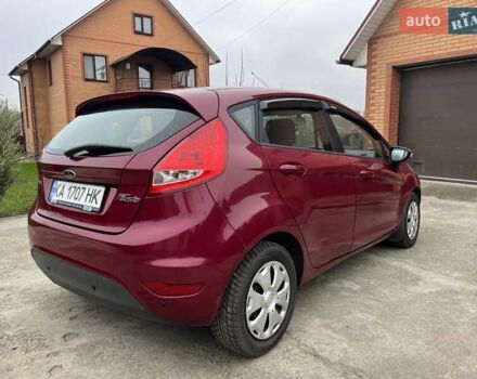 Червоний Форд Фієста, об'ємом двигуна 1.39 л та пробігом 136 тис. км за 6350 $, фото 5 на Automoto.ua