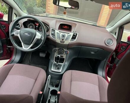 Червоний Форд Фієста, об'ємом двигуна 1.39 л та пробігом 136 тис. км за 6350 $, фото 12 на Automoto.ua