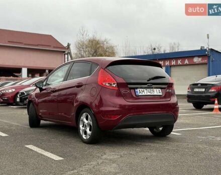 Червоний Форд Фієста, об'ємом двигуна 1.39 л та пробігом 110 тис. км за 6700 $, фото 5 на Automoto.ua