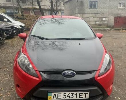 Красный Форд Фиеста, объемом двигателя 1.24 л и пробегом 148 тыс. км за 5700 $, фото 1 на Automoto.ua