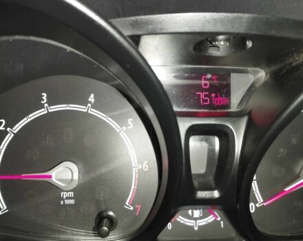 Червоний Форд Фієста, об'ємом двигуна 1.25 л та пробігом 62 тис. км за 6300 $, фото 13 на Automoto.ua