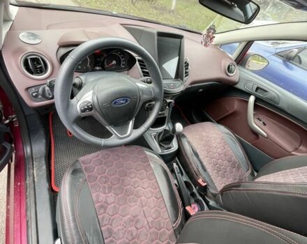 Червоний Форд Фієста, об'ємом двигуна 1.2 л та пробігом 218 тис. км за 6000 $, фото 2 на Automoto.ua