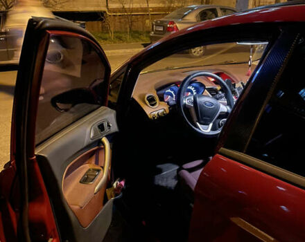 Червоний Форд Фієста, об'ємом двигуна 1.4 л та пробігом 160 тис. км за 5800 $, фото 5 на Automoto.ua