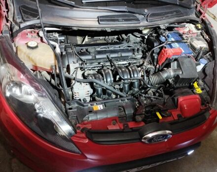 Червоний Форд Фієста, об'ємом двигуна 1.25 л та пробігом 62 тис. км за 6300 $, фото 4 на Automoto.ua