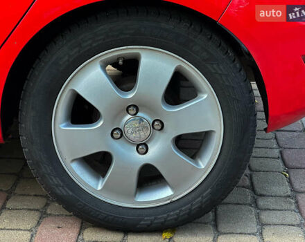 Форд Фиеста 2011 в Львове на Automoto.ua Красный Форд Фиеста, объемом двигателя 1.39 л и пробегом 118 тыс. км за 6800 $, фото 21 на Automoto.ua