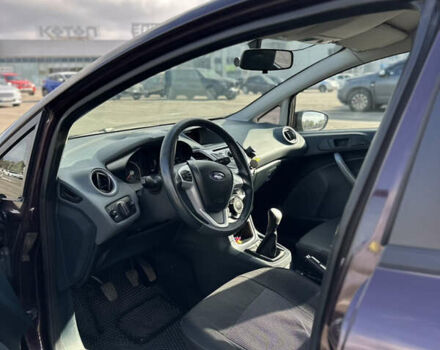 Форд Фієста 2011 у Києві на Automoto.ua Червоний Форд Фієста, об'ємом двигуна 1.24 л та пробігом 170 тис. км за 5500 $, фото 8 на Automoto.ua