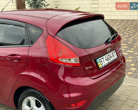 Красный Форд Фиеста, объемом двигателя 1.4 л и пробегом 65 тыс. км за 8300 $, фото 22 на Automoto.ua