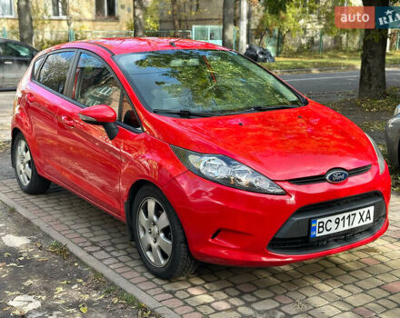 Форд Фиеста 2011 в Львове на Automoto.ua Красный Форд Фиеста, объемом двигателя 1.39 л и пробегом 118 тыс. км за 6800 $, фото 2 на Automoto.ua