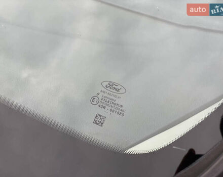 Красный Форд Фиеста, объемом двигателя 1.4 л и пробегом 65 тыс. км за 8300 $, фото 4 на Automoto.ua
