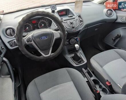 Форд Фиеста 2011 в Белой Церкве на Automoto.ua Красный Форд Фиеста, объемом двигателя 1.2 л и пробегом 239 тыс. км за 5400 $, фото 33 на Automoto.ua