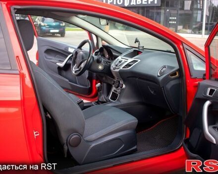 Красный Форд Фиеста, объемом двигателя 1.6 л и пробегом 197 тыс. км за 6800 $, фото 10 на Automoto.ua