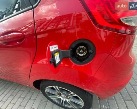 Красный Форд Фиеста, объемом двигателя 1.4 л и пробегом 132 тыс. км за 6830 $, фото 17 на Automoto.ua