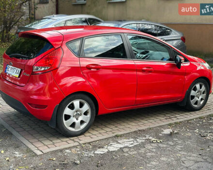 Форд Фиеста 2011 в Львове на Automoto.ua Красный Форд Фиеста, объемом двигателя 1.39 л и пробегом 118 тыс. км за 6800 $, фото 3 на Automoto.ua