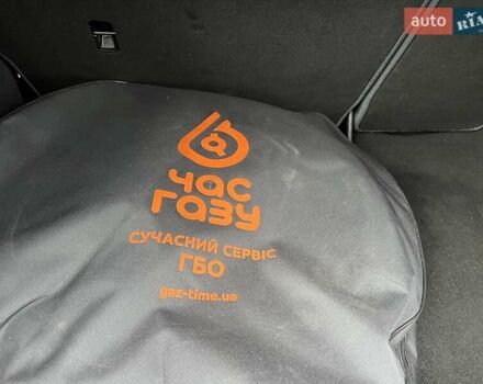 Красный Форд Фиеста, объемом двигателя 1.4 л и пробегом 168 тыс. км за 6700 $, фото 31 на Automoto.ua