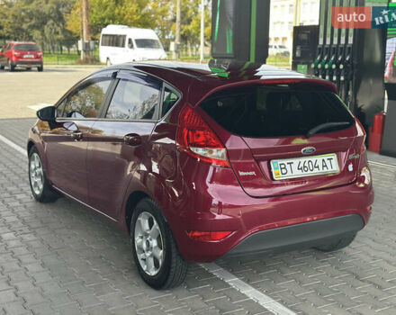 Форд Фиеста 2011 в Одессе на Automoto.ua Красный Форд Фиеста, объемом двигателя 1.4 л и пробегом 65 тыс. км за 7300 $, фото 11 на Automoto.ua
