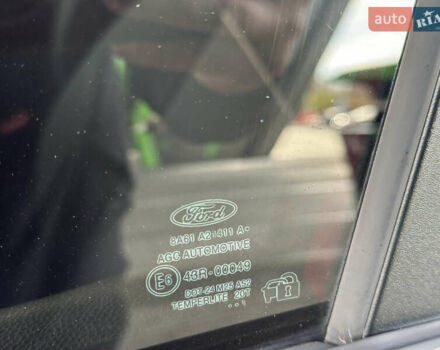 Форд Фиеста 2011 в Одессе на Automoto.ua Красный Форд Фиеста, объемом двигателя 1.4 л и пробегом 65 тыс. км за 7300 $, фото 27 на Automoto.ua