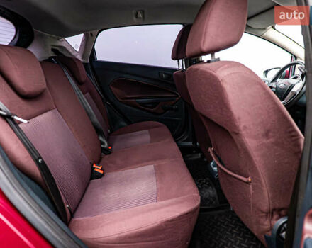 Красный Форд Фиеста, объемом двигателя 1.2 л и пробегом 186 тыс. км за 5664 $, фото 16 на Automoto.ua