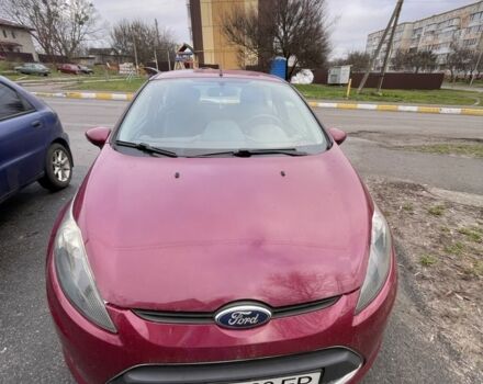 Червоний Форд Фієста, об'ємом двигуна 1.2 л та пробігом 218 тис. км за 6000 $, фото 1 на Automoto.ua