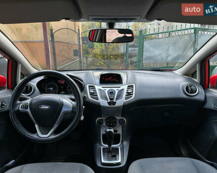 Форд Фиеста 2011 в Львове на Automoto.ua Красный Форд Фиеста, объемом двигателя 1.39 л и пробегом 118 тыс. км за 6800 $, фото 15 на Automoto.ua