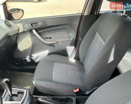 Форд Фиеста 2011 в Одессе на Automoto.ua Красный Форд Фиеста, объемом двигателя 1.4 л и пробегом 65 тыс. км за 7300 $, фото 36 на Automoto.ua