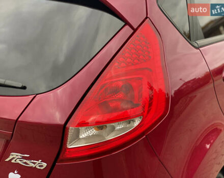 Красный Форд Фиеста, объемом двигателя 1.4 л и пробегом 65 тыс. км за 8300 $, фото 17 на Automoto.ua