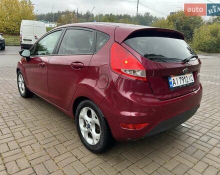 Красный Форд Фиеста, объемом двигателя 1.4 л и пробегом 168 тыс. км за 6700 $, фото 5 на Automoto.ua