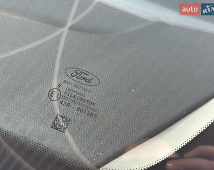 Форд Фиеста 2011 в Одессе на Automoto.ua Красный Форд Фиеста, объемом двигателя 1.4 л и пробегом 65 тыс. км за 7300 $, фото 28 на Automoto.ua