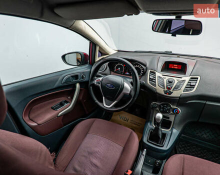 Красный Форд Фиеста, объемом двигателя 1.2 л и пробегом 186 тыс. км за 5664 $, фото 10 на Automoto.ua