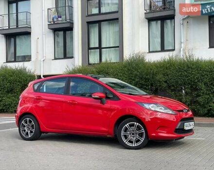 Красный Форд Фиеста, объемом двигателя 1.4 л и пробегом 132 тыс. км за 6830 $, фото 15 на Automoto.ua