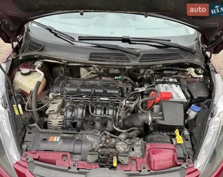 Форд Фиеста 2011 в Киеве на Automoto.ua Красный Форд Фиеста, объемом двигателя 1.39 л и пробегом 94 тыс. км за 8300 $, фото 18 на Automoto.ua