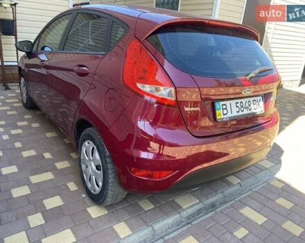 Красный Форд Фиеста, объемом двигателя 1.4 л и пробегом 114 тыс. км за 8200 $, фото 2 на Automoto.ua