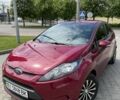 Красный Форд Фиеста, объемом двигателя 1.4 л и пробегом 115 тыс. км за 7600 $, фото 1 на Automoto.ua