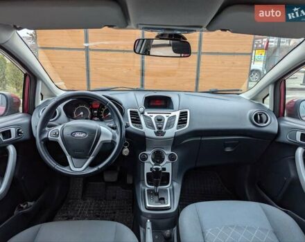 Червоний Форд Фієста, об'ємом двигуна 1.4 л та пробігом 134 тис. км за 5750 $, фото 4 на Automoto.ua