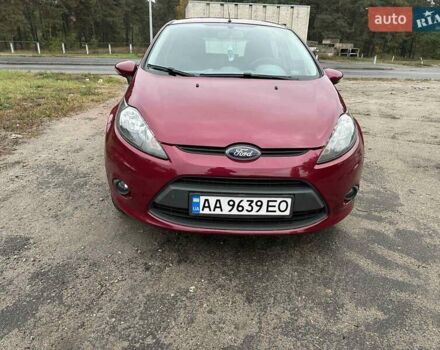 Форд Фиеста 2011 в Киеве на Automoto.ua Красный Форд Фиеста, объемом двигателя 1.39 л и пробегом 94 тыс. км за 8300 $, фото 13 на Automoto.ua