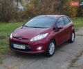 Красный Форд Фиеста, объемом двигателя 1.39 л и пробегом 173 тыс. км за 7300 $, фото 1 на Automoto.ua