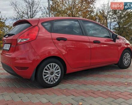 Форд Фиеста 2011 в Белой Церкве на Automoto.ua Красный Форд Фиеста, объемом двигателя 1.2 л и пробегом 239 тыс. км за 5400 $, фото 28 на Automoto.ua