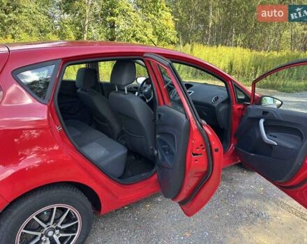 Красный Форд Фиеста, объемом двигателя 1.24 л и пробегом 91 тыс. км за 5600 $, фото 10 на Automoto.ua